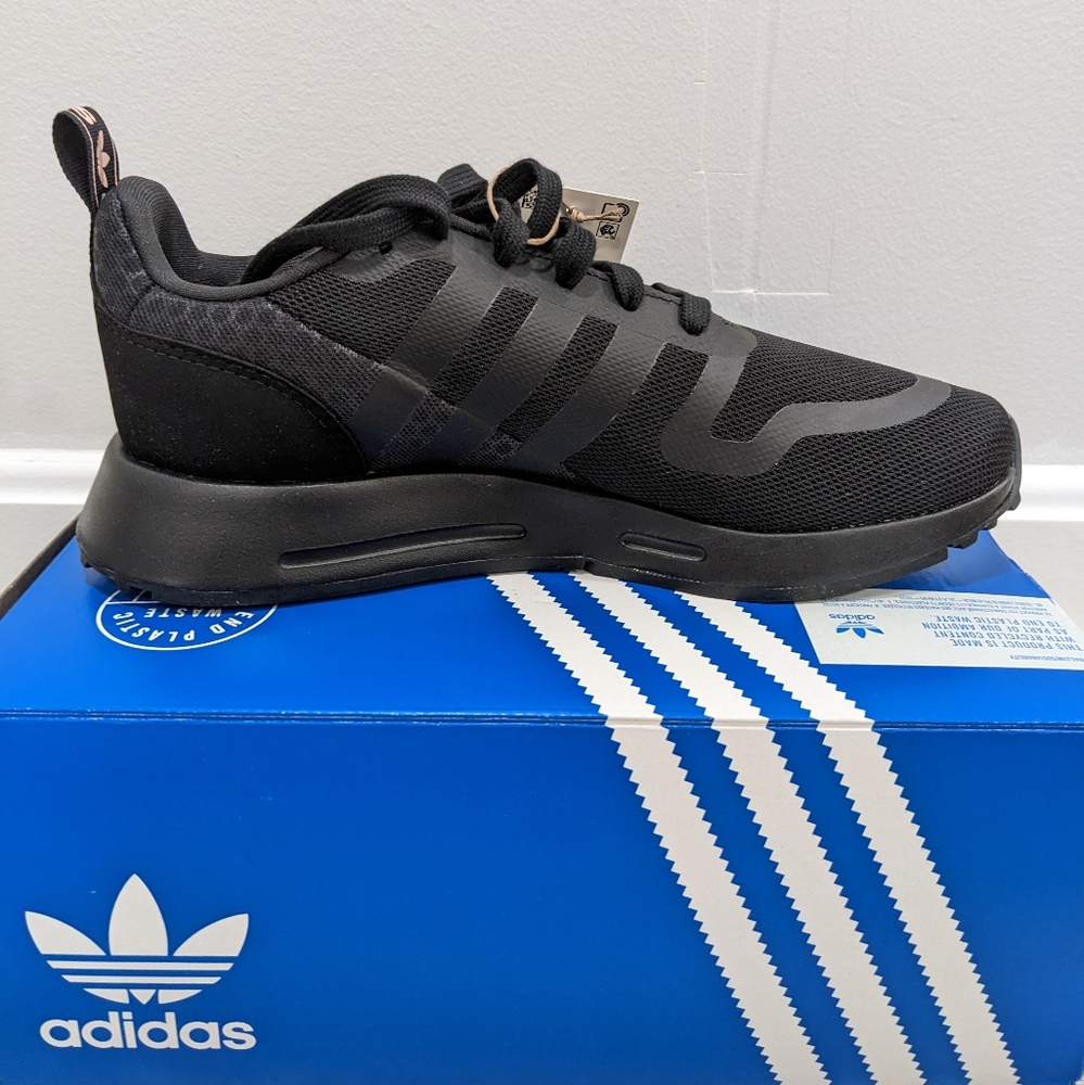 NWT Adidas Multix W Sneakers